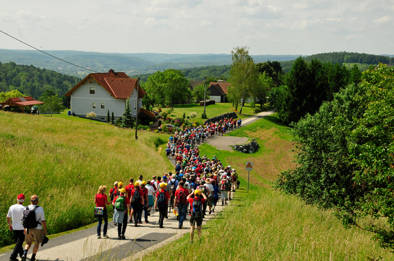 wanderweg mit menschen